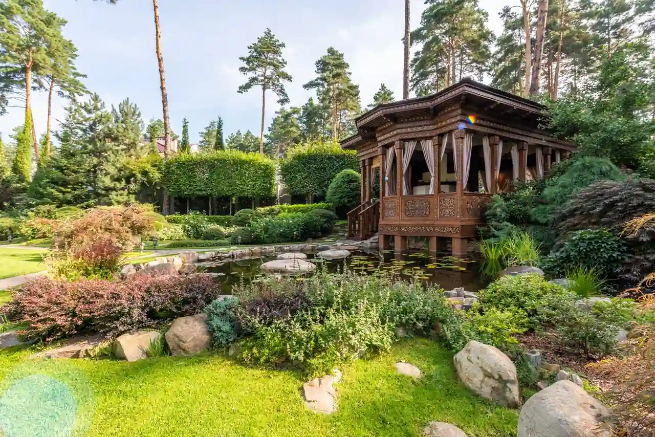 Discover the Advantages of Eco-Friendly Outdoor Living Features for Women’s Empowerment